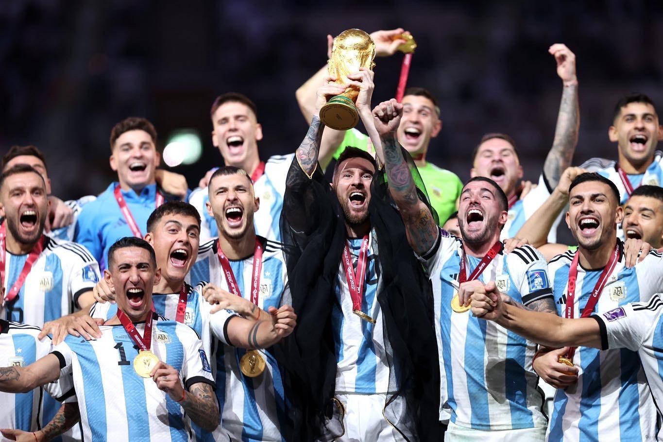 Après 36 ans, la génération Leo Messi offre le Mondial à l’Argentine — Mbote