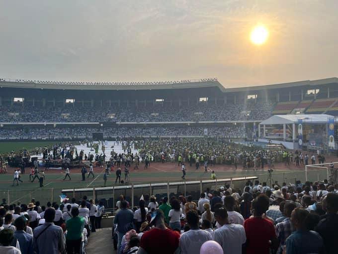 Kinshasa : « Marcello oyebela Martyrs otondi », chantent les jeunes au stade