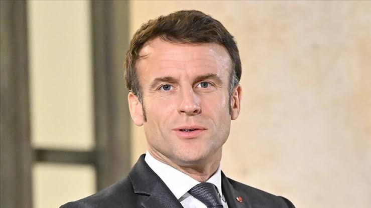 Emmanuel Macron annonce une contribution de 34 millions d’euros d’ai…