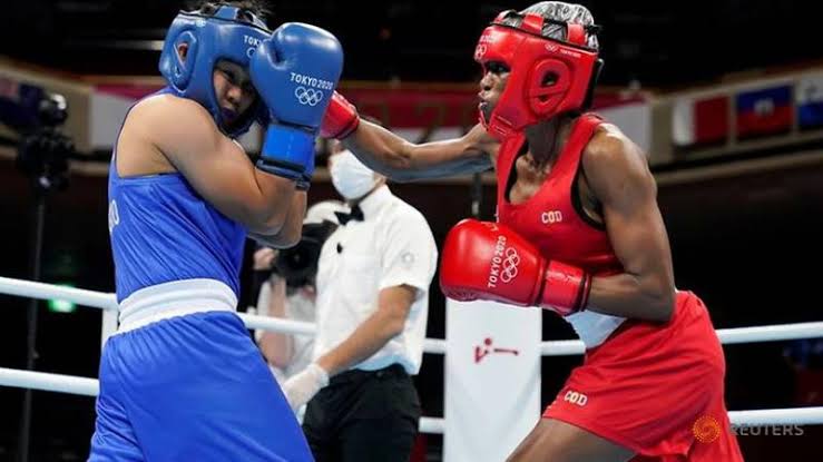 Boxe : La congolaise Marcelat Sakombi décroche sa qualification pour les Jeux Ol…