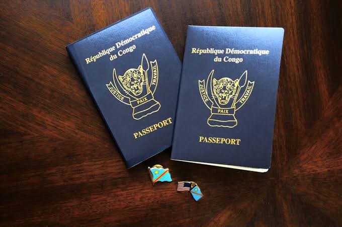 RDC : Le nouveau passeport biométrique lancé à 75 USD — Les anciens ...